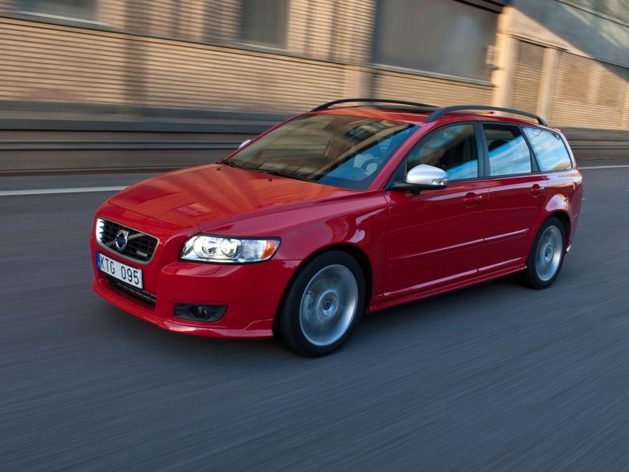  Volvo V50 R-Design 2010 года  (фото 7 из 8)